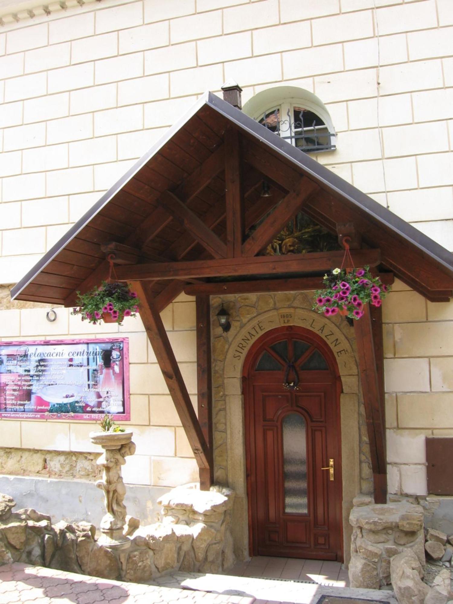 Lovecky Zamecek Buchlovice Buitenkant foto
