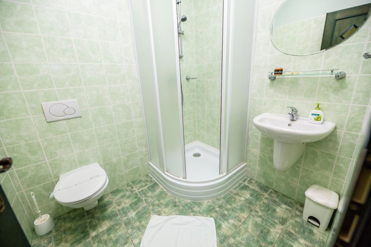 Lovecky Zamecek Buchlovice Buitenkant foto